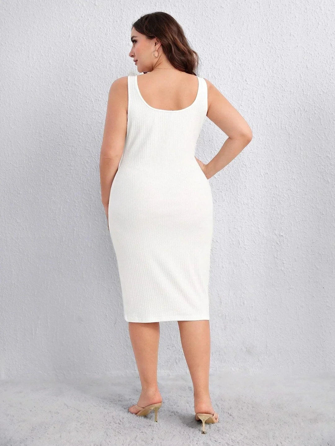 Quinn | Midi Summer Dress with Scoop Neck and Bodycon Fit