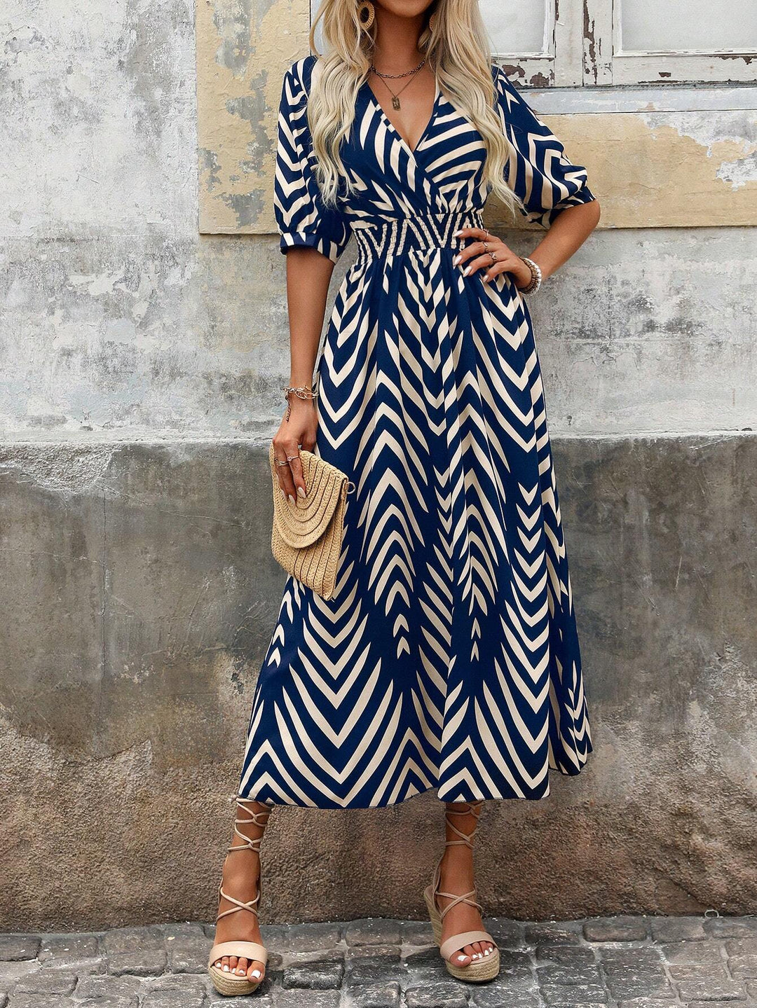 Emily | Midi Summer Dress with V-Neck and Chevron Print