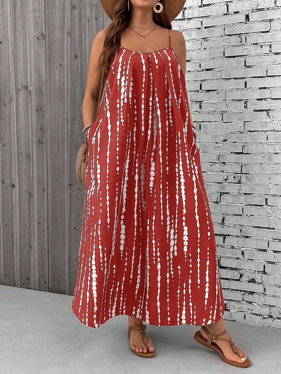 Paisley | Maxi Summer Dress with Tropical Print and Sleeveless Bodice