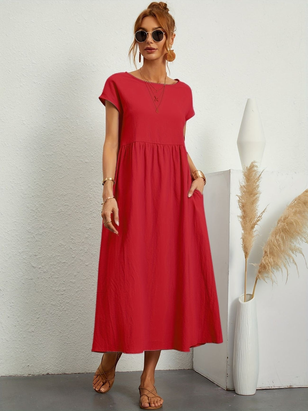 Magnolia | Midi Summer Dress with Round Neck and Pockets