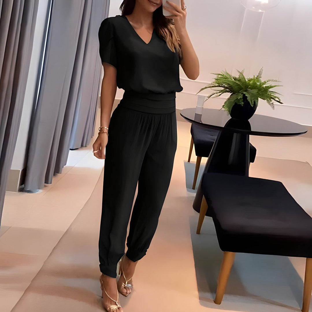 Kia | Geometric Print Two-Piece Set with Wide-Leg Trousers and V-Neck Top