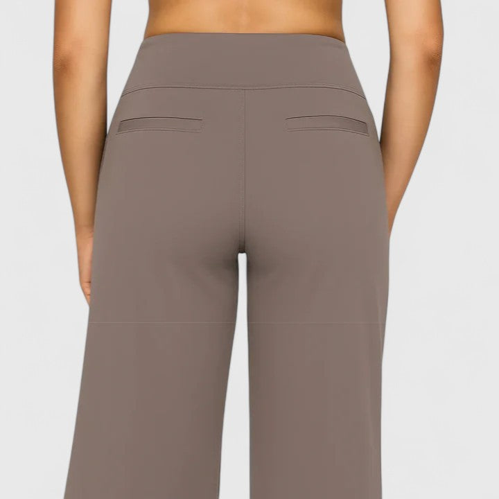 Gia | High Waist Wide-Leg Trousers with Plain Finish and Side Pockets