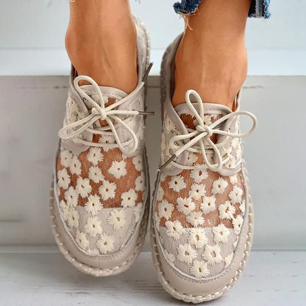 Eva | Orthopedic Espadrille with Floral Embroidery Detail